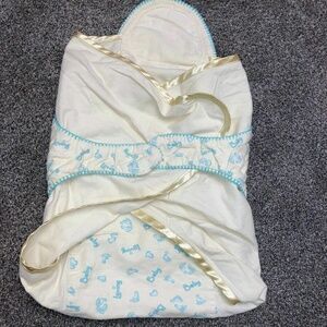 Loving Baby Swaddle Blanket Wrap. Newborn 3 months. Only used Twice. Yellow.